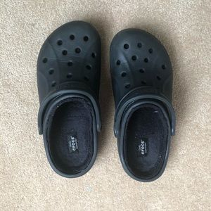 Black fuzzy crocs